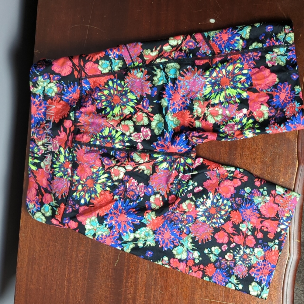 Calvin Klein Women's Biker Shorts - Picture 4 of 7